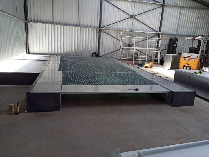 MONTAGE SOUBASSEMENT CABINE PEINTURE (3)